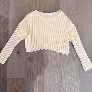 Promesa Beige distressed sweater